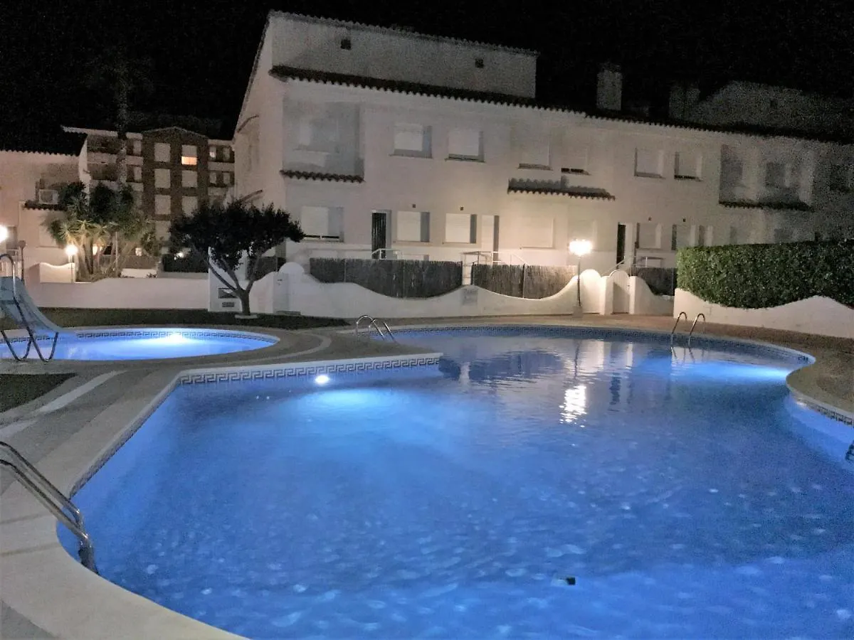 R142 Manila Resort Central Calafell Holiday home